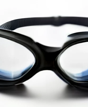 A Guide to Choosing the Right Goggles for Your Water Activities