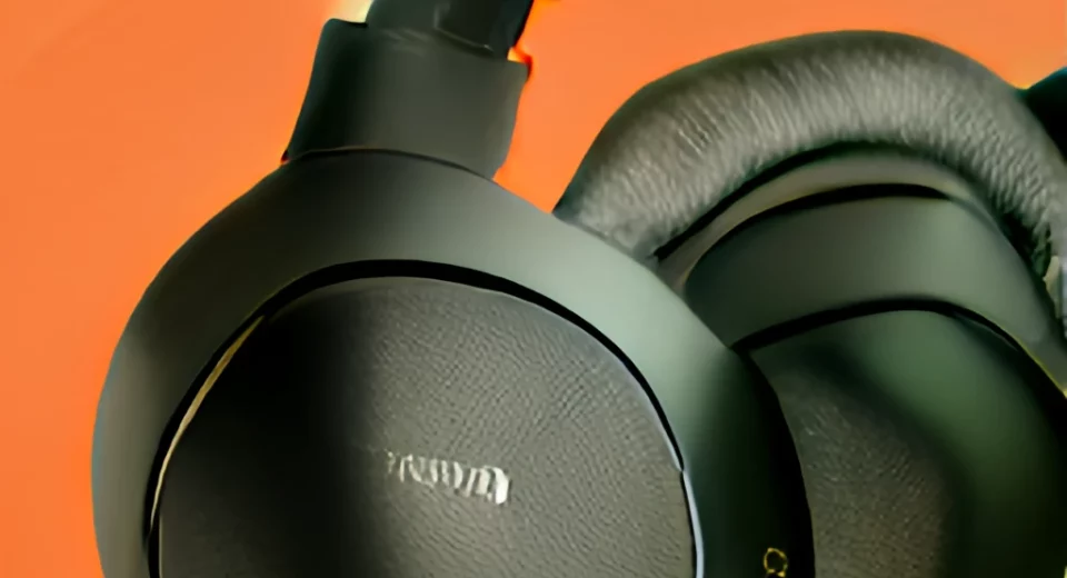 A Comprehensive Guide to Headphones: Comparing Over-Ear, On-Ear, In-Ear, and True Wireless